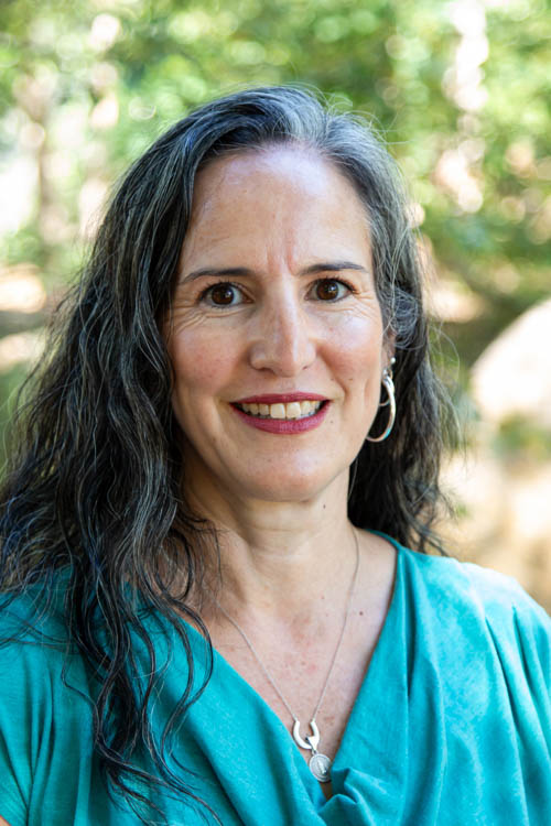 Alejandra Navarro-Benbow